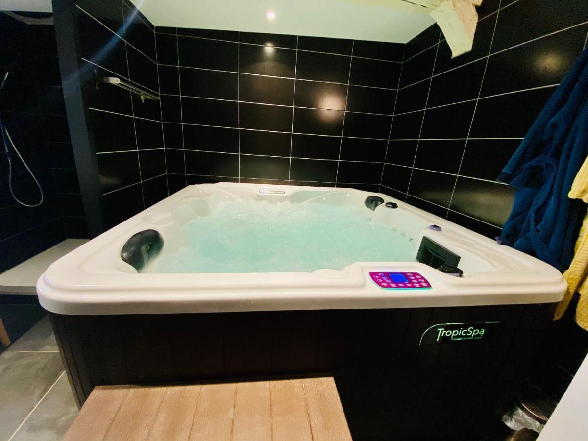 Ferienwohnung Escapade Romantique - Jacuzzi Et Parking Prive - 002 Rouen Exterior foto